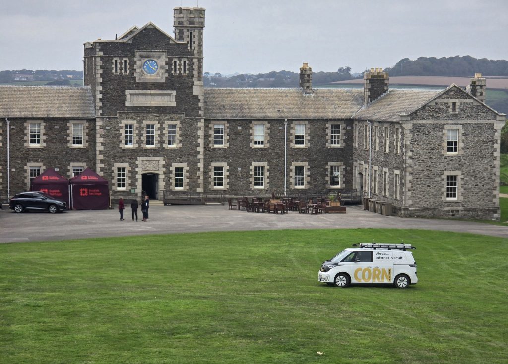 Corn on the Comms Van and castle